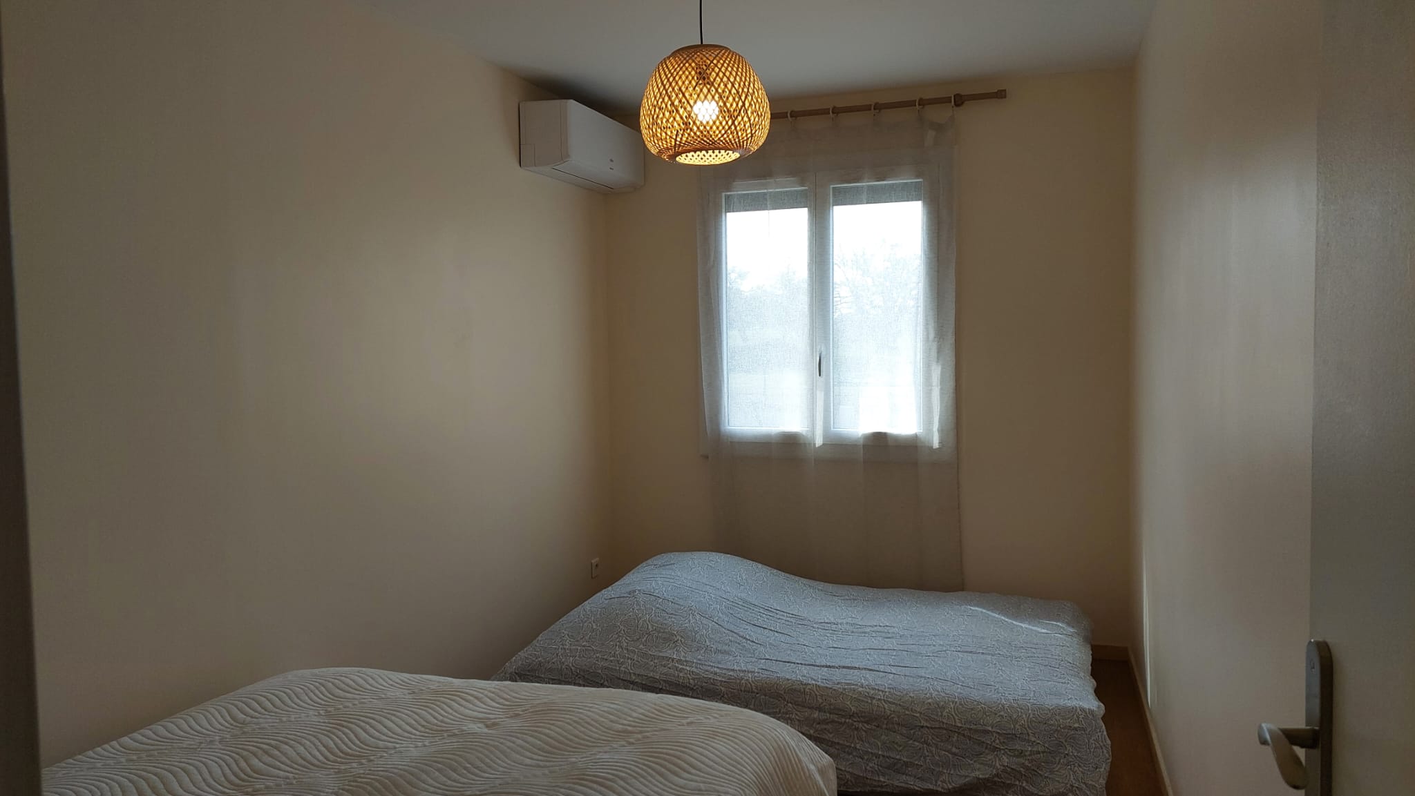 Lit supplémentaire disponible au Gîte des Pommiers à Montret