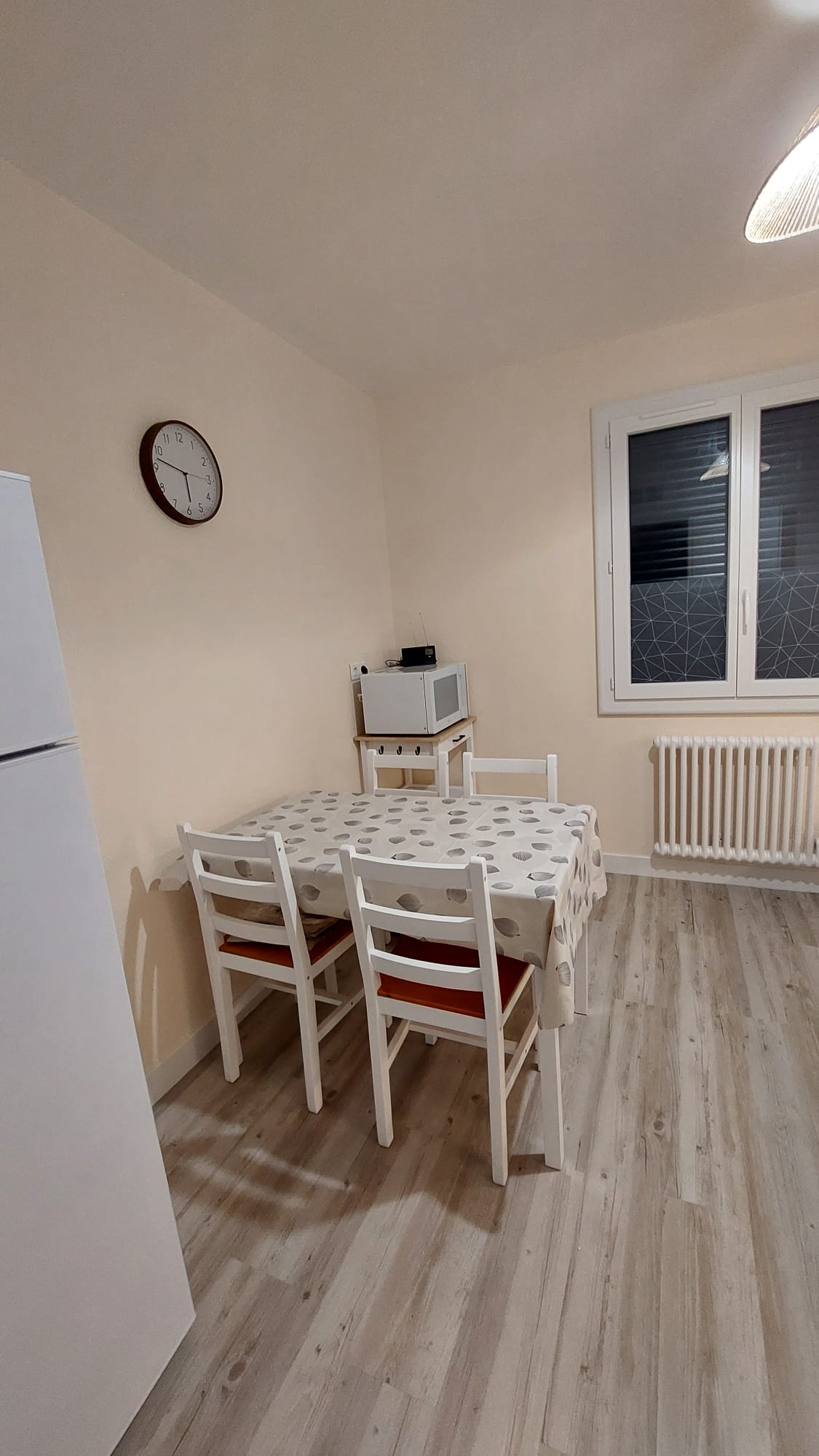 Gite des pommiers montret 71440 cuisine